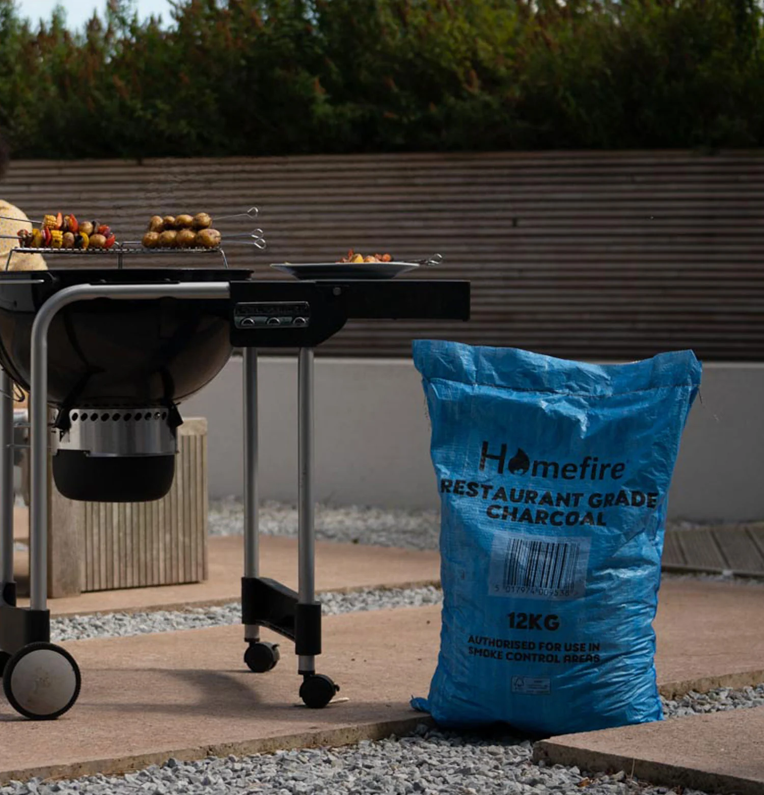 Restaurant Grade Lumpwood Charcoal - 12kg - Image 4